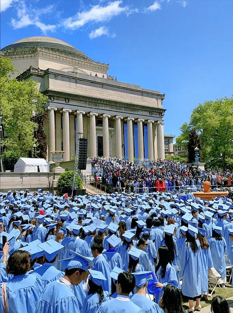 南安普顿大学毕业证书一模一样文凭样本